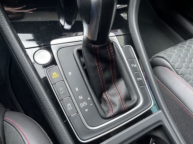 VOLKSWAGEN福斯 GOLF GTI  第9張相片