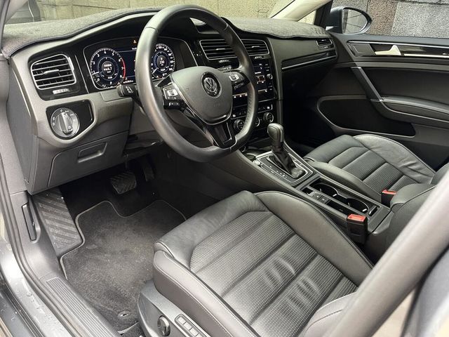 VOLKSWAGEN福斯 GOLF  第4張相片