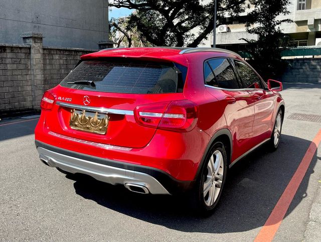 M-BENZ賓士 GLA200  第2張相片