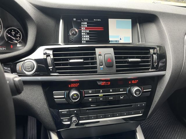 BMW寶馬 X4 XDRIVE28I  第8張相片
