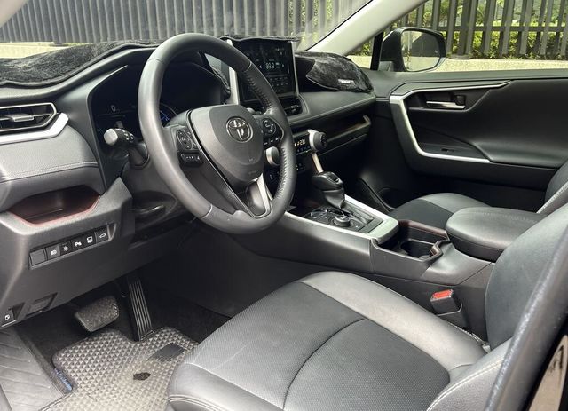 TOYOTA豐田 RAV4  第7張相片