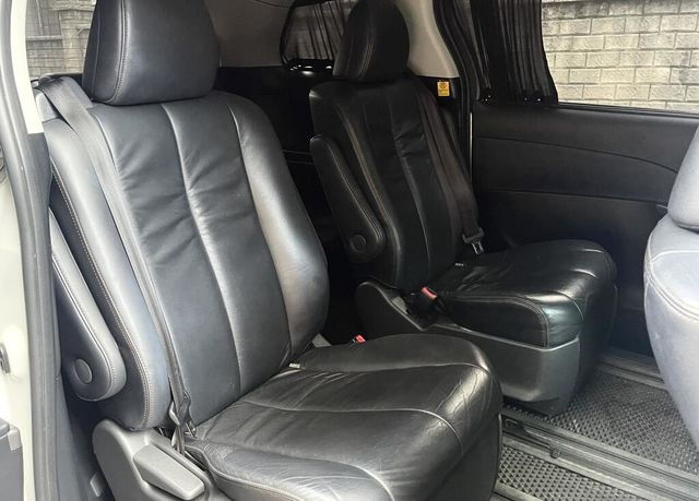TOYOTA豐田 PREVIA  第13張相片