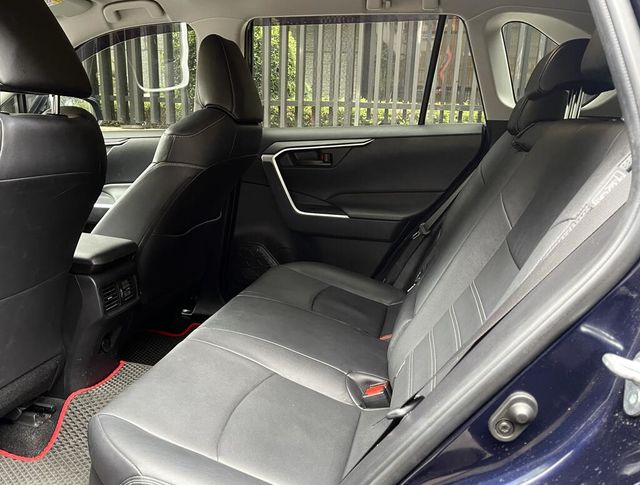 TOYOTA豐田 RAV4  第5張相片