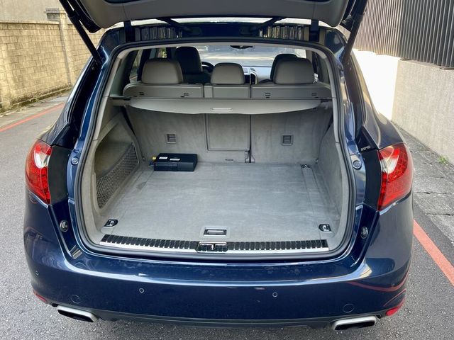 PORSCHE保時捷 CAYENNE  第9張相片