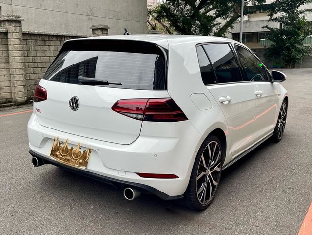 VOLKSWAGEN福斯 GOLF GTI  第2張相片