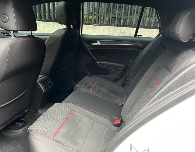VOLKSWAGEN福斯 GOLF GTI  第5張相片