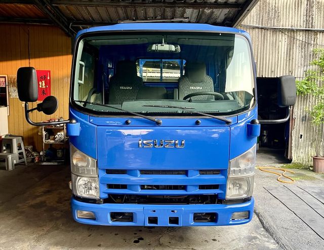 ISUZU五十鈴 ELF  第1張相片