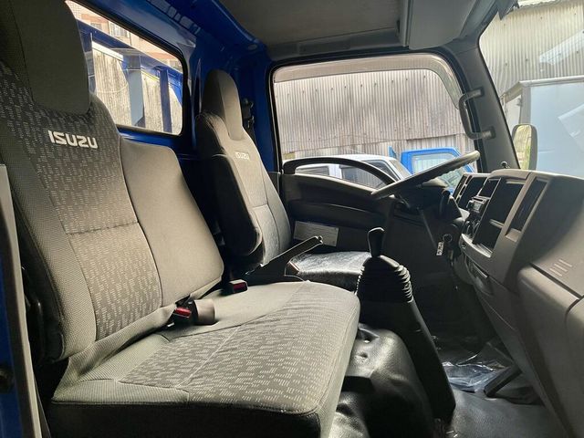 ISUZU五十鈴 ELF  第8張相片