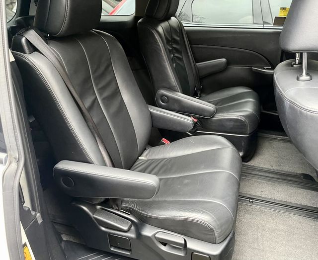 TOYOTA豐田 PREVIA  第7張相片