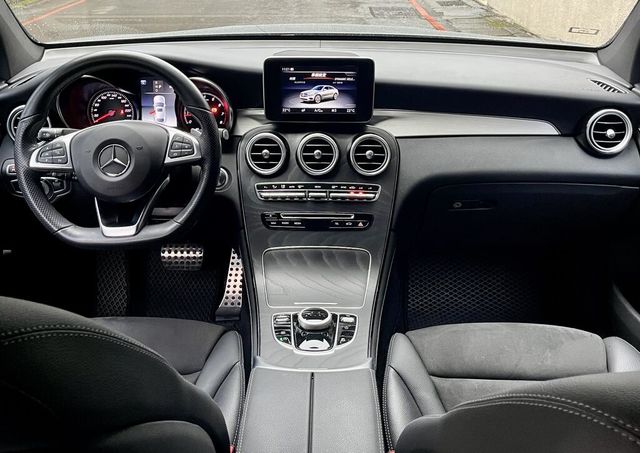 M-BENZ賓士 GLC250  第3張相片