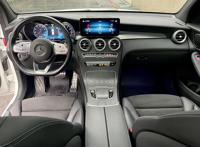 M-BENZ賓士 GLC300  第3張相片