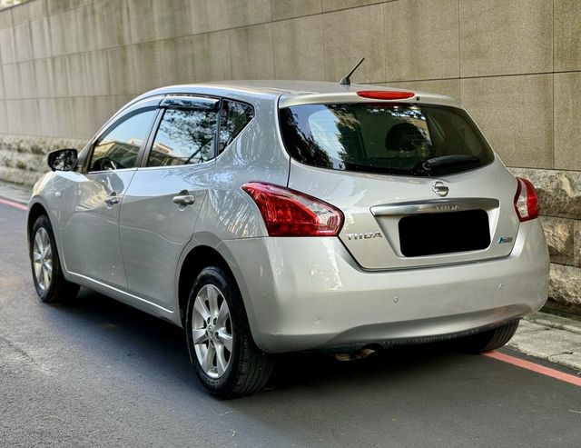 NISSAN日產 TIIDA  第2張相片