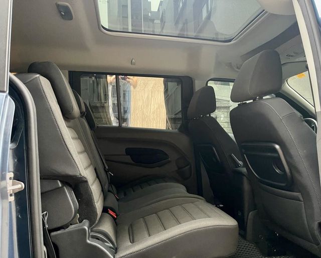 FORD福特 TOURNEO CONNECT  第6張相片