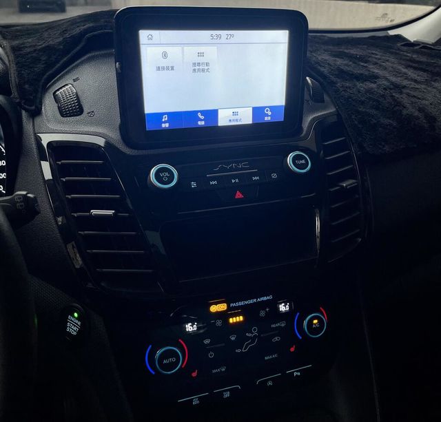 FORD福特 TOURNEO CONNECT  第8張相片