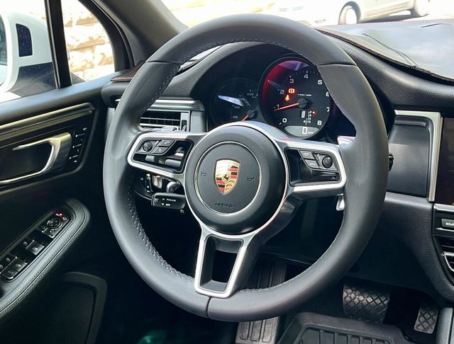 PORSCHE保時捷 MACAN  第11張相片