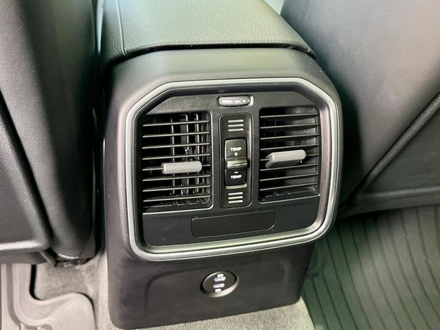 PORSCHE保時捷 MACAN  第13張相片