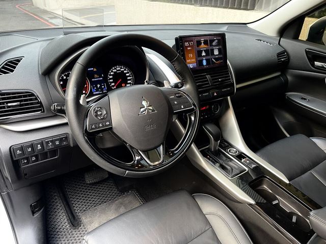 MITSUBISHI三菱 ECLIPSE  第4張相片
