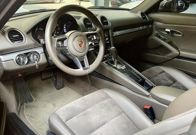 PORSCHE保時捷 CAYMAN  第5張相片