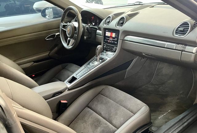 PORSCHE保時捷 CAYMAN  第6張相片
