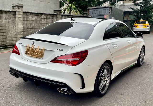 M-BENZ賓士 CLA250  第3張相片