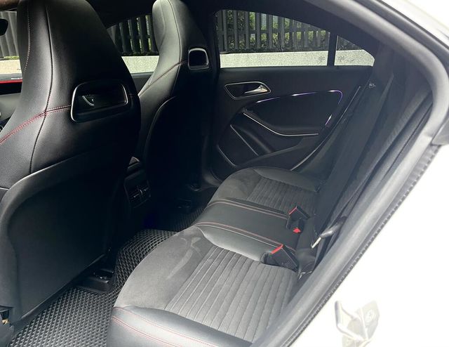 M-BENZ賓士 CLA250  第11張相片