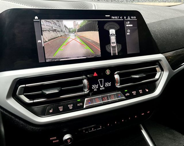 BMW寶馬 330I  第7張相片