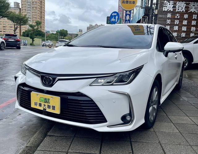 TOYOTA豐田 ALTIS  第1張相片