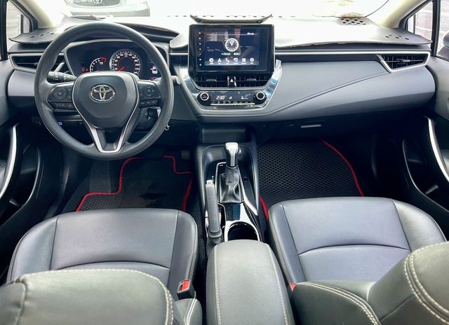 TOYOTA豐田 ALTIS  第4張相片