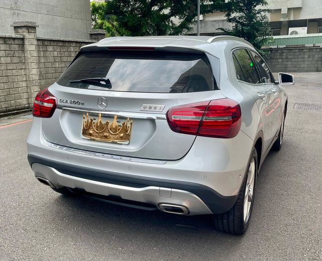 M-BENZ賓士 GLA200D  第4張相片