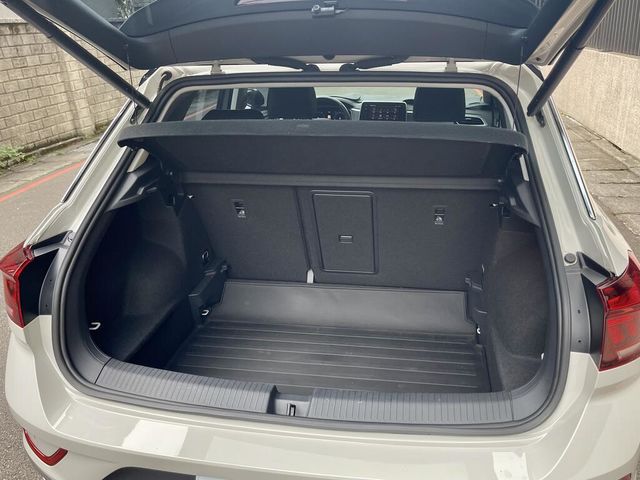 VOLKSWAGEN福斯 T-ROC  第8張相片