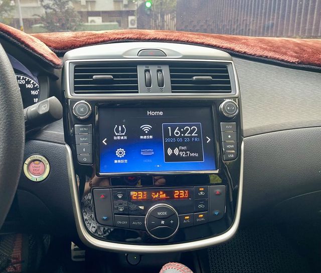 NISSAN日產 TIIDA  第8張相片