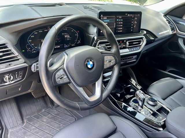 BMW寶馬 X4 XDRIVE20I  第12張相片