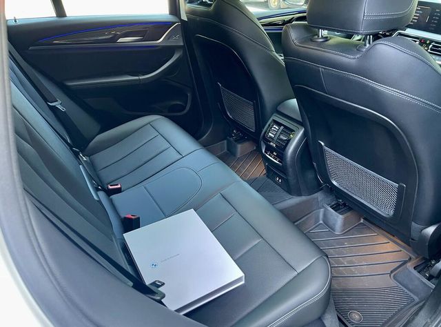 BMW寶馬 X4 XDRIVE20I  第15張相片