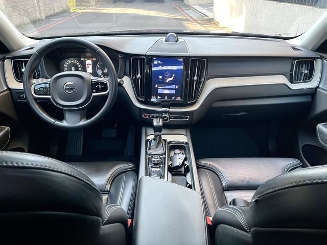 VOLVO富豪 XC60  第3張相片