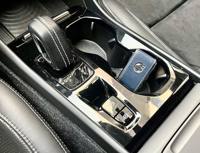 VOLVO富豪 XC40  第12張相片