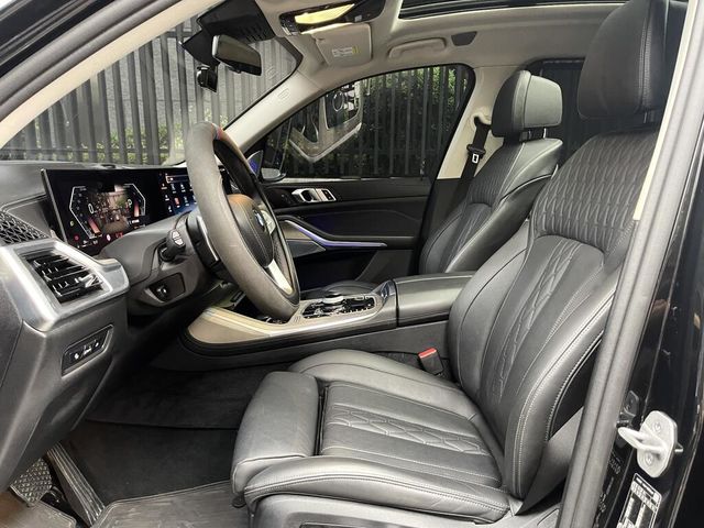 BMW寶馬 X7 XDRIVE40I  第7張相片