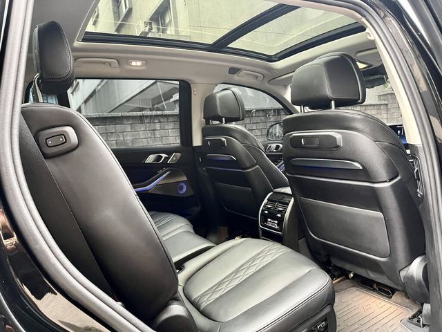 BMW寶馬 X7 XDRIVE40I  第8張相片