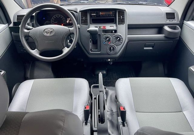 TOYOTA豐田 TOWN ACE  第3張相片