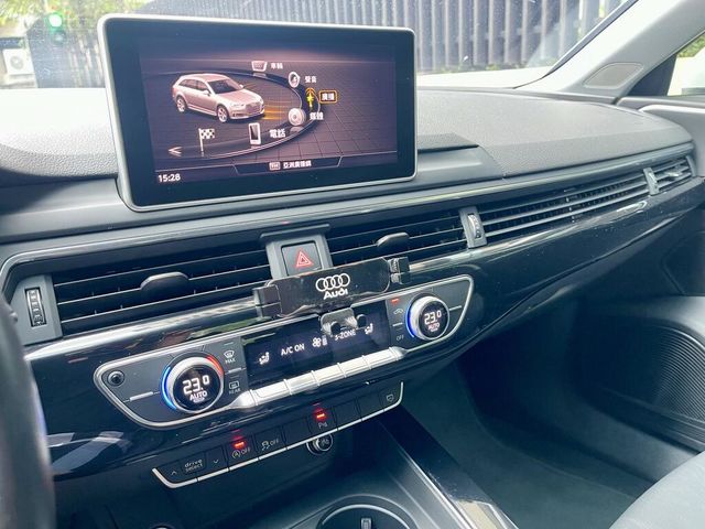 AUDI奧迪 A4 AVANT  第5張相片