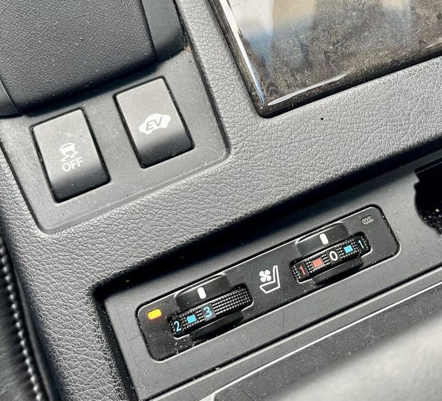 LEXUS凌志 RX450H  第7張相片