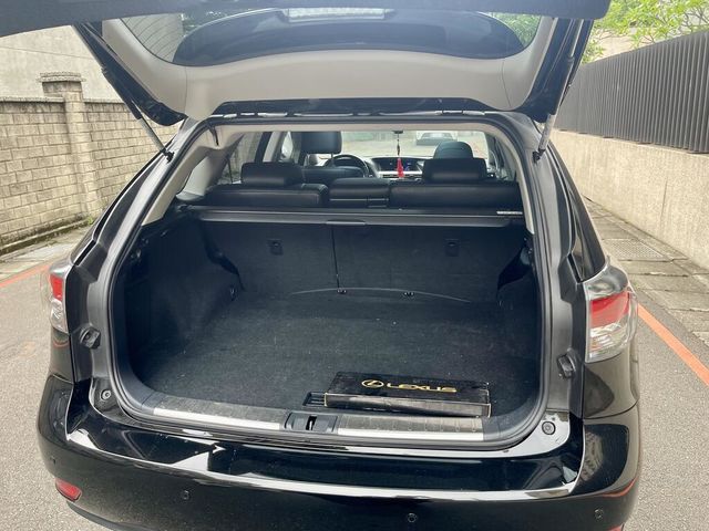 LEXUS凌志 RX450H  第9張相片