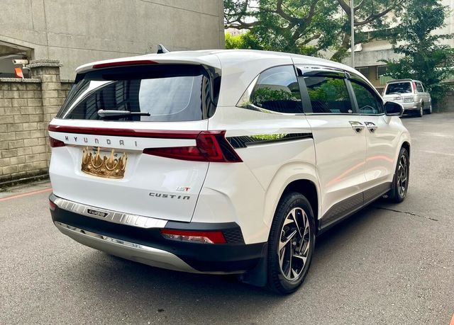 HYUNDAI現代 CUSTIN  第3張相片