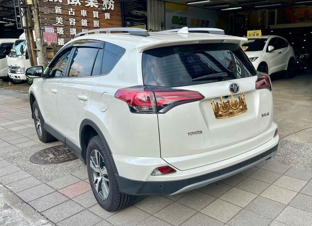 TOYOTA豐田 RAV4  第3張相片