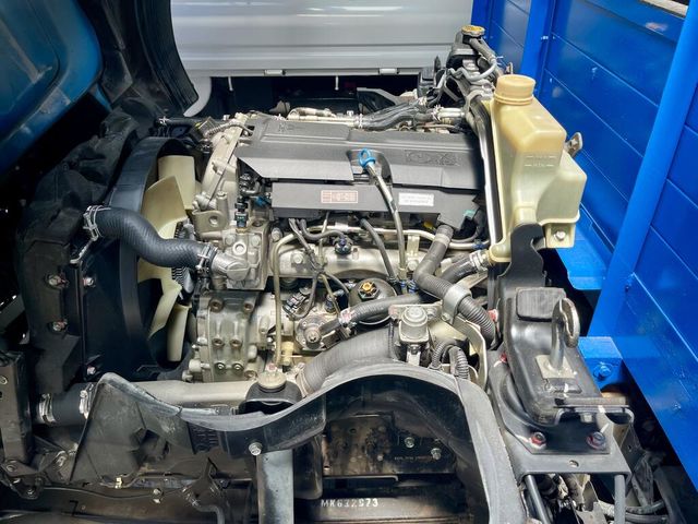 MITSUBISHI三菱 CANTER  第10張相片