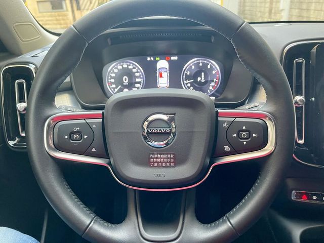 VOLVO富豪 XC40  第5張相片