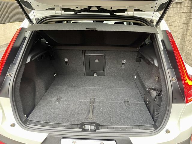 VOLVO富豪 XC40  第9張相片