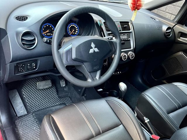 MITSUBISHI三菱 COLT PLUS  第4張相片