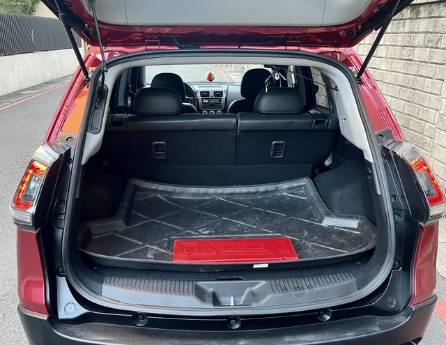 MITSUBISHI三菱 COLT PLUS  第7張相片