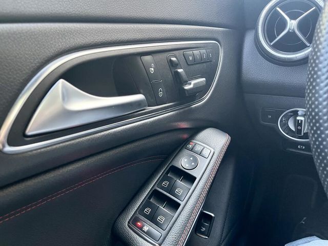 M-BENZ賓士 CLA250  第7張相片