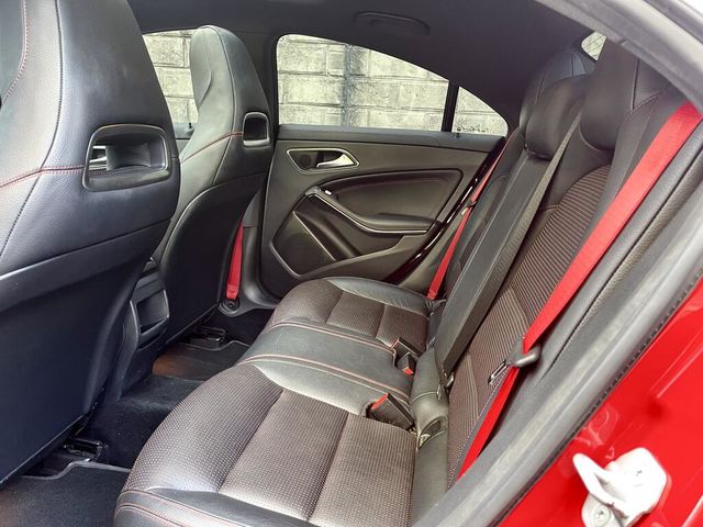 M-BENZ賓士 CLA250  第9張相片